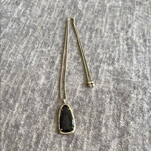 Kendra Scott Elegant Black Pendant Necklace